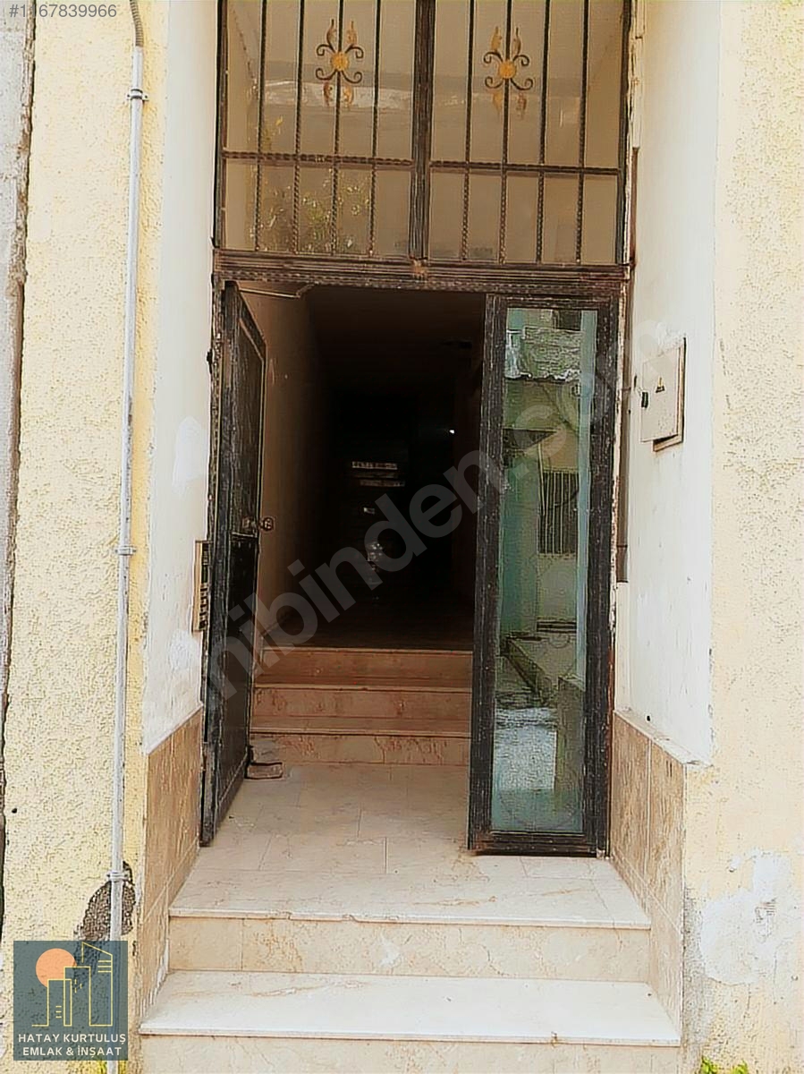 KURTULUŞ EMLAKTAN CUMHURİYET MAH SATILIK DUBLEKS DAİRE - HATAY İSKENDERUN fotoğraf 2